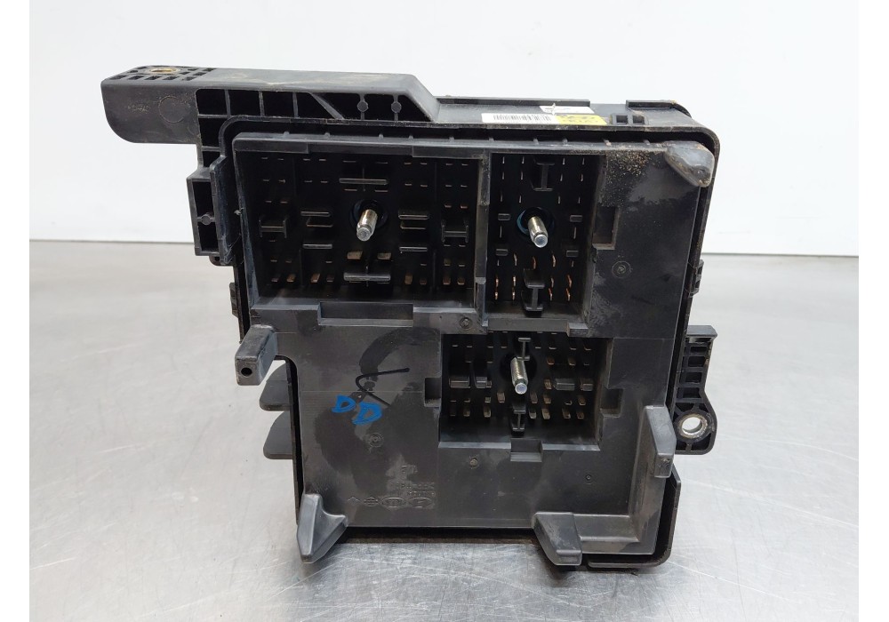 Recambio de caja reles / fusibles para kia cee´d hatchback (ed) 1.6 crdi 115 referencia OEM IAM 919501H030  