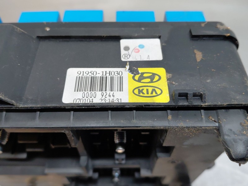 Recambio de caja reles / fusibles para kia cee´d hatchback (ed) 1.6 crdi 115 referencia OEM IAM 919501H030  