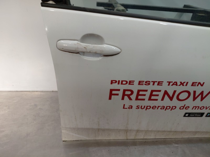 Recambio de puerta delantera derecha para toyota prius (zvw50) hybrid referencia OEM IAM 6700147152  