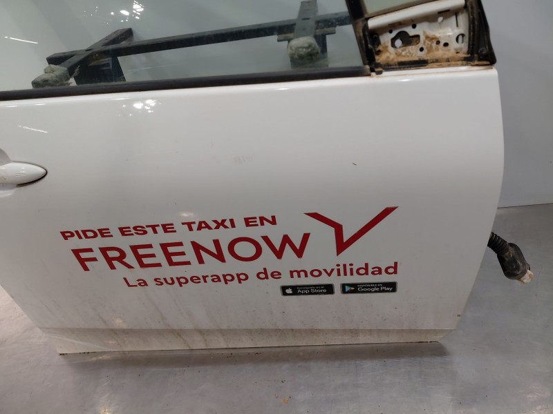 Recambio de puerta delantera derecha para toyota prius (zvw50) hybrid referencia OEM IAM 6700147152  