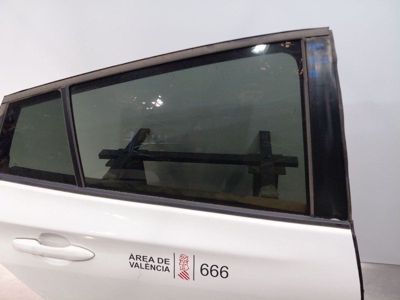 Recambio de puerta trasera derecha para toyota prius (zvw50) hybrid referencia OEM IAM 6700347210  