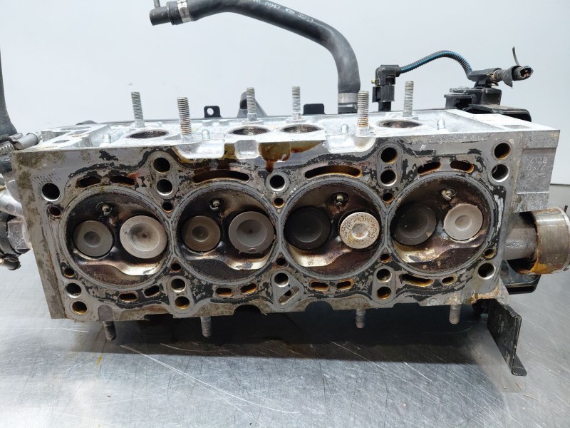 Recambio de culata para fiat 500 sport referencia OEM IAM 71796316  