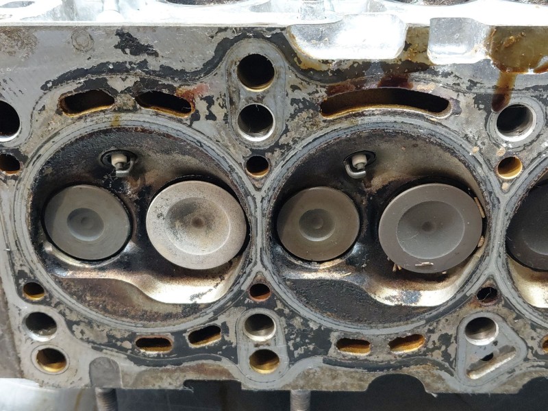 Recambio de culata para fiat 500 sport referencia OEM IAM 71796316  