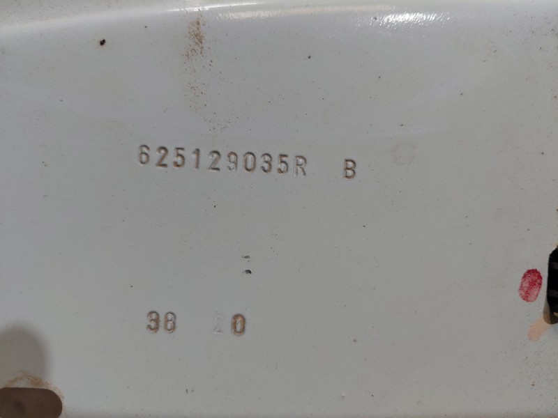 Recambio de panel frontal para dacia sandero essence referencia OEM IAM 625044173R 625129035R 