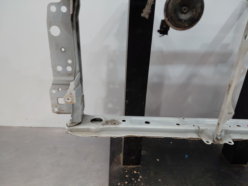 Recambio de panel frontal para toyota prius (zvw50) hybrid referencia OEM IAM 5320547900 5320247901 5320347901