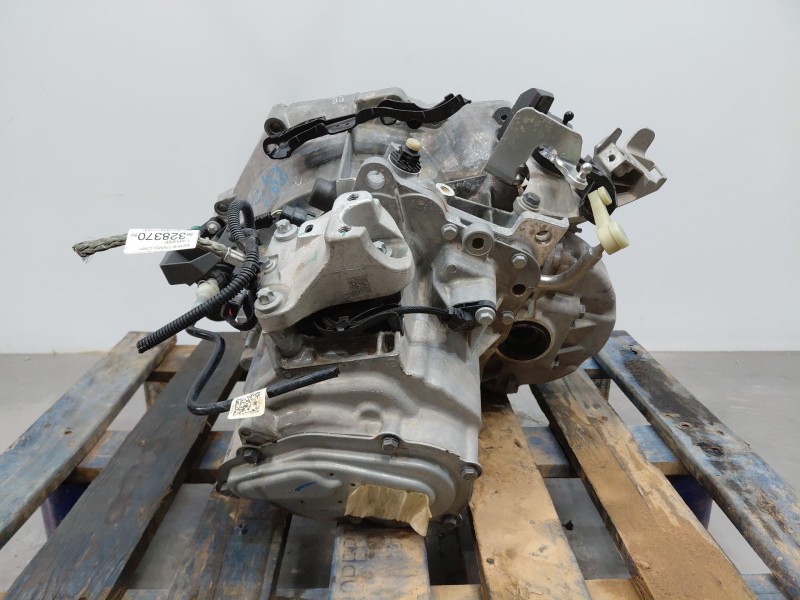 Recambio de caja cambios para opel corsa f elegance referencia OEM IAM 20V256  