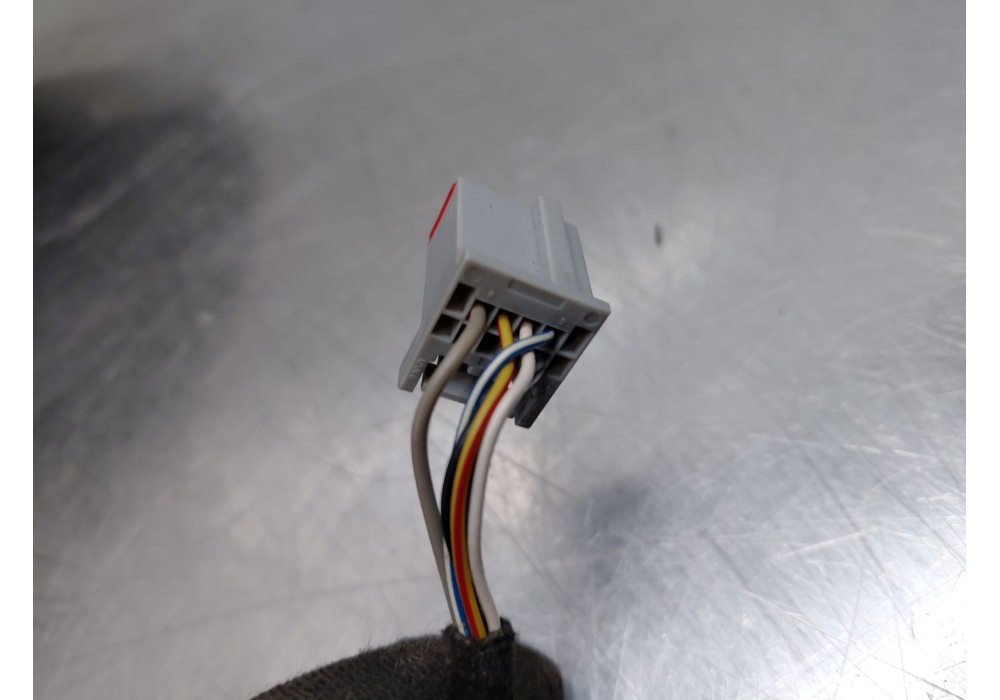 Recambio de retrovisor derecho para ford fiesta vi (cb1, ccn) 1.6 tdci referencia OEM IAM 1753801  