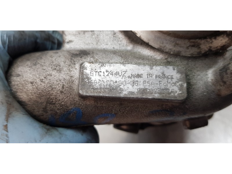 Recambio de turbocompresor para peugeot 5008 allure referencia OEM IAM 9686120580  