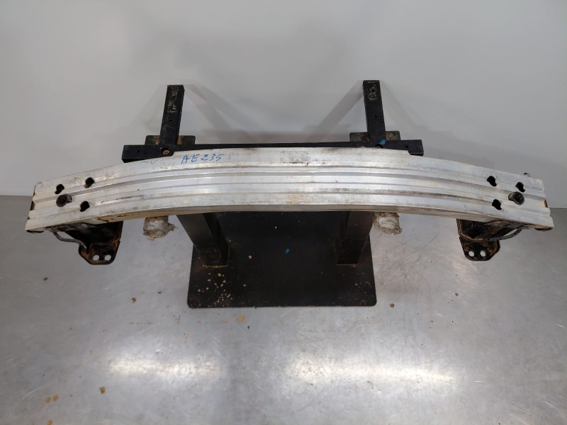 Recambio de refuerzo paragolpes delantero para toyota prius (zvw50) hybrid referencia OEM IAM 5202147180  