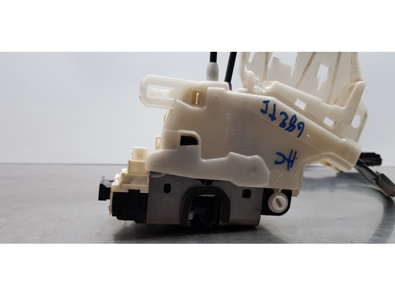 Recambio de cerradura puerta trasera izquierda para jeep renegade limited 4x2 referencia OEM IAM 52139904  