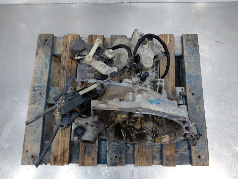 Recambio de caja cambios para peugeot 208 acces referencia OEM IAM 20CQ66  