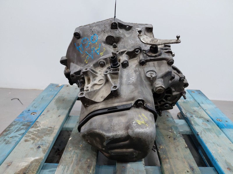 Recambio de caja cambios para peugeot bipper básico referencia OEM IAM 20cq70  