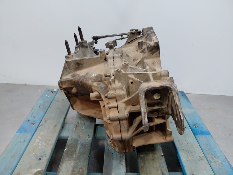 Recambio de caja cambios para mitsubishi outlander (cw0) 2.0 di-d invite referencia OEM IAM 2500A092  