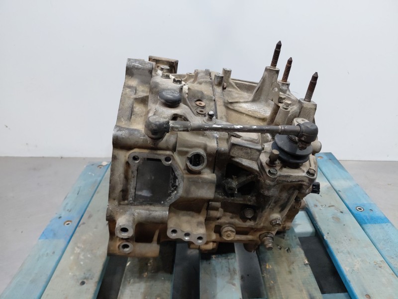 Recambio de caja cambios para mitsubishi outlander (cw0) 2.0 di-d invite referencia OEM IAM 2500A092  