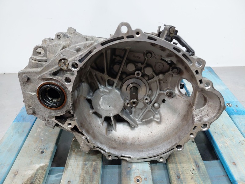 Recambio de caja cambios para hyundai tucson essence bluedrive 2wd referencia OEM IAM 430003D847  