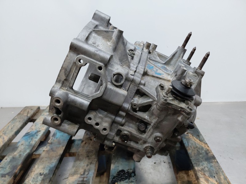 Recambio de caja cambios para mitsubishi outlander (cw0) intense referencia OEM IAM 2500A092  