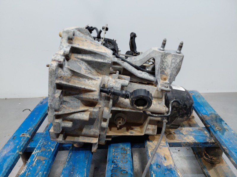 Recambio de caja cambios para dacia sandero essence referencia OEM IAM JH3-397  