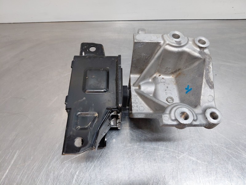 Recambio de soporte motor izquierdo para kia rio (yb) concept referencia OEM IAM   