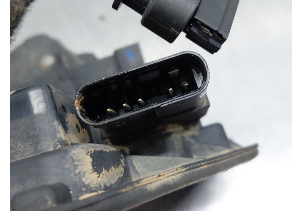 Recambio de cerradura puerta delantera derecha para bmw serie 3 berlina (g20) sport referencia OEM IAM 51217445044 744504409 