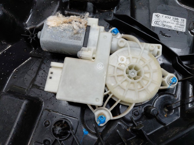 Recambio de elevalunas trasero derecho para bmw serie 3 berlina (g20) sport referencia OEM IAM 51358498856  