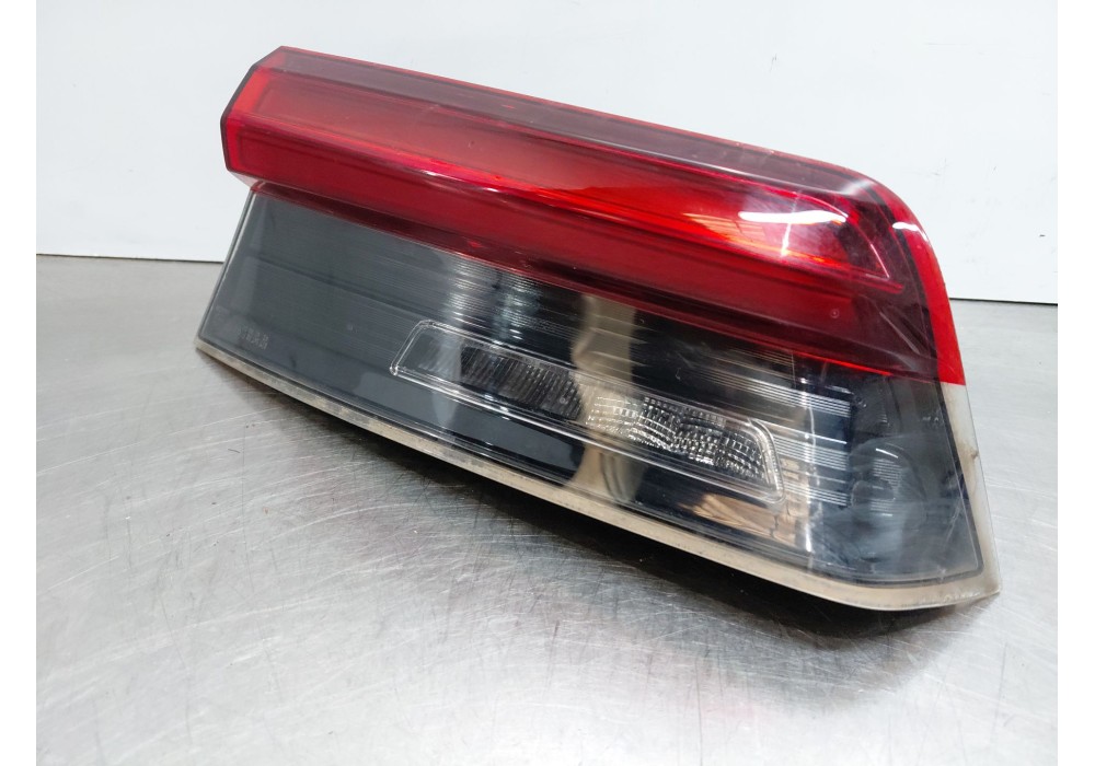 Recambio de piloto trasero derecho interior para bmw serie 3 berlina (g20) sport referencia OEM IAM   