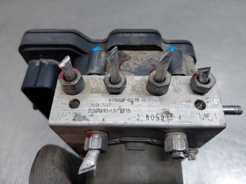 Recambio de abs para dacia sandero essence referencia OEM IAM   