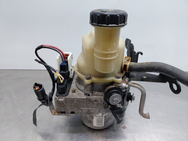 Recambio de bomba direccion para dacia sandero essence referencia OEM IAM   