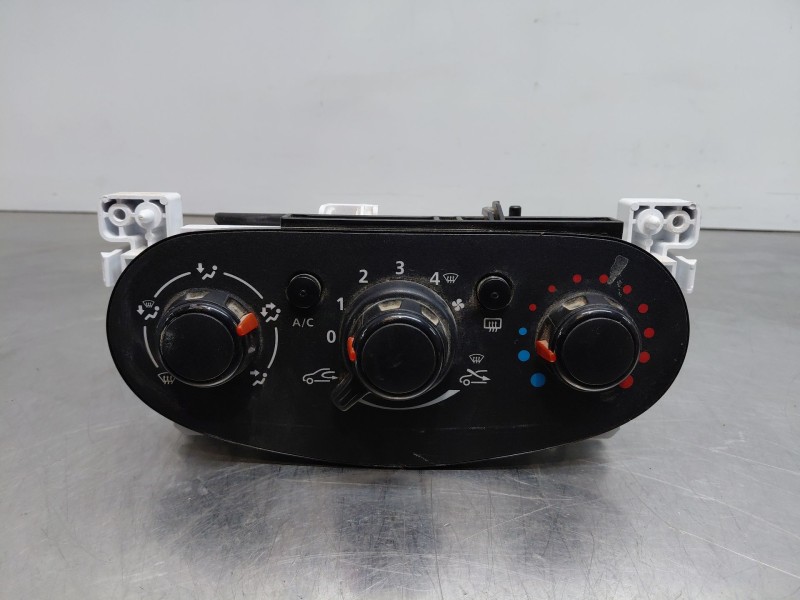 Recambio de mando climatizador para dacia sandero essence referencia OEM IAM   