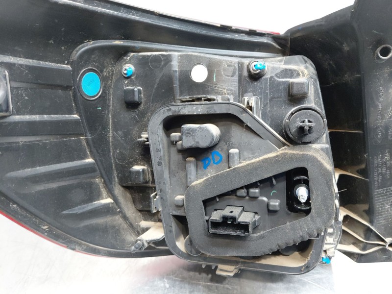 Recambio de piloto trasero derecho para dacia sandero essence referencia OEM IAM   