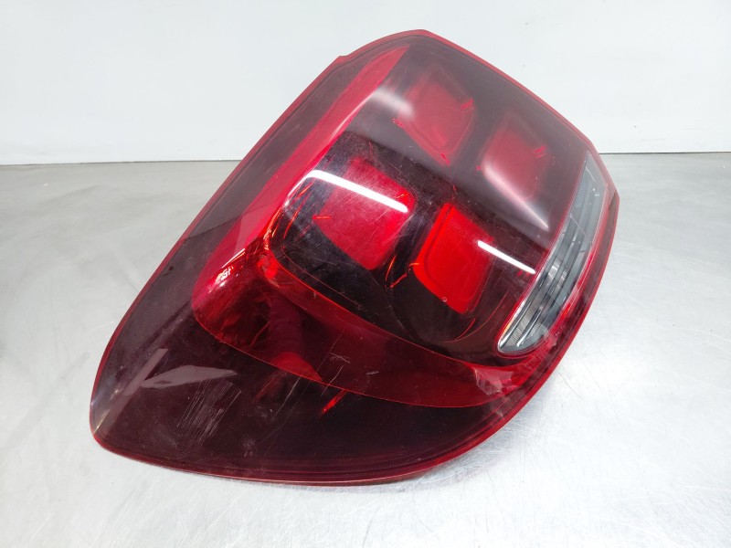 Recambio de piloto trasero izquierdo para dacia sandero essence referencia OEM IAM   