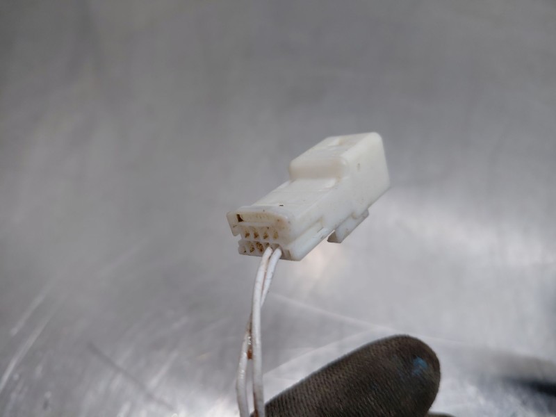 Recambio de retrovisor derecho para dacia sandero essence referencia OEM IAM   