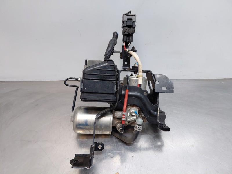 Recambio de abs para toyota prius (zvw50) hybrid referencia OEM IAM   