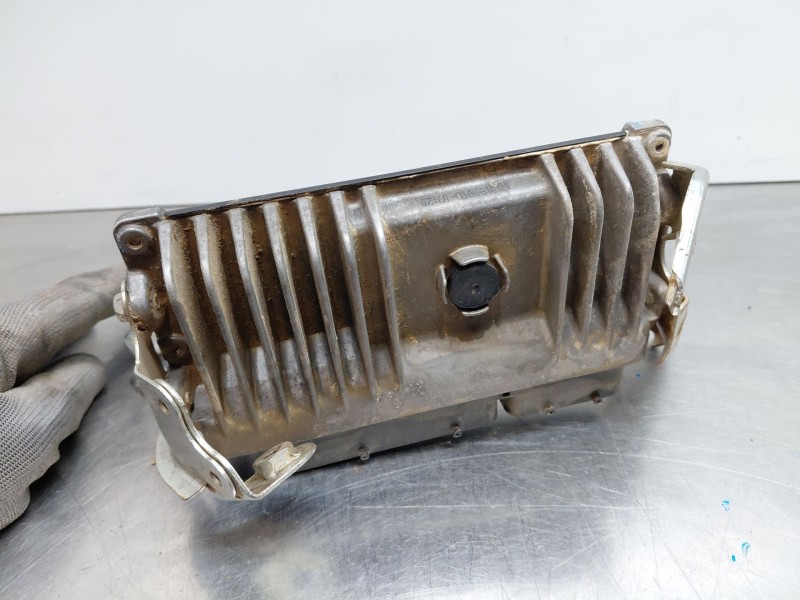 Recambio de centralita motor uce para toyota prius (zvw50) hybrid referencia OEM IAM   