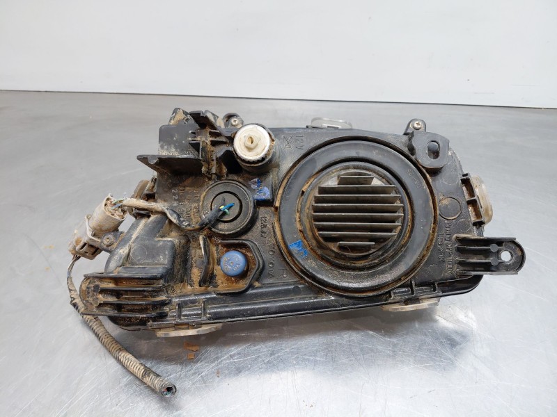 Recambio de faro antiniebla derecho para toyota prius (zvw50) hybrid referencia OEM IAM   
