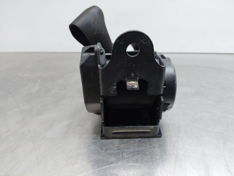 Recambio de cinturon seguridad trasero central para bmw serie 3 berlina (g20) sport referencia OEM IAM 72117496279  