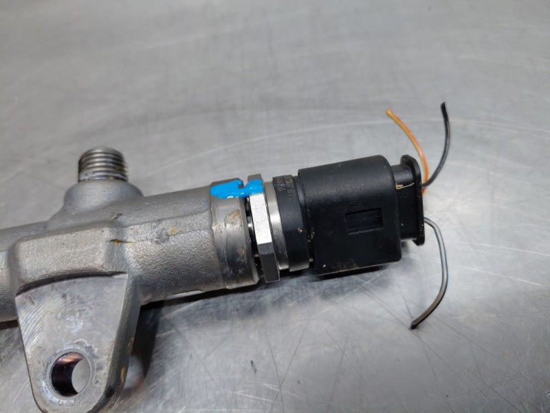 Recambio de rampa inyectora para bmw serie 3 berlina (g20) sport referencia OEM IAM   