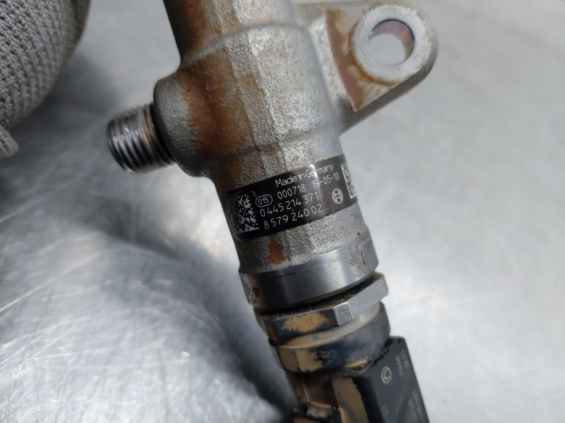 Recambio de rampa inyectora para bmw serie 3 berlina (g20) sport referencia OEM IAM   