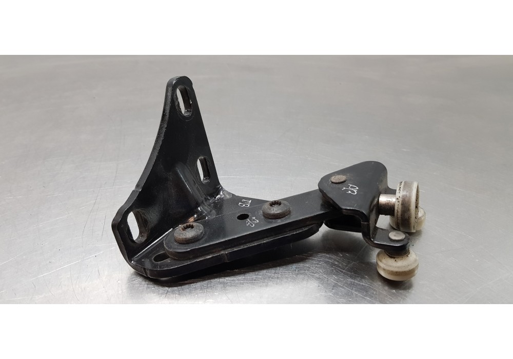 Recambio de soporte / guia puerta corredera para volkswagen crafter kasten (sy) furgón 35 bl ta fwd referencia OEM IAM 7C0843436