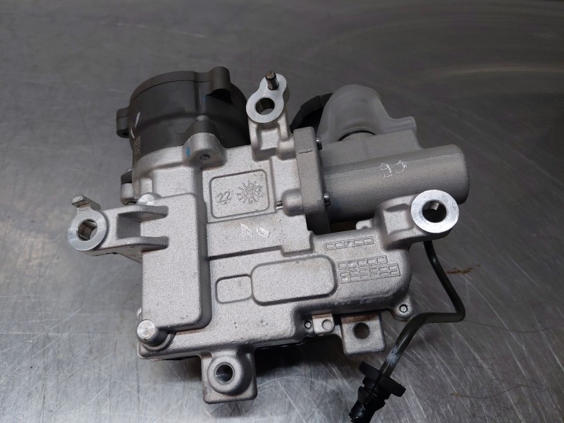 Recambio de bomba embrague para hyundai bayon hybrid referencia OEM IAM 4147032800  