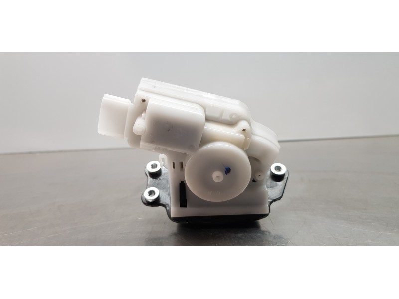 Recambio de cerradura maletero / porton para toyota corolla touring sports (e21) hybrid advance referencia OEM IAM 6935012250  