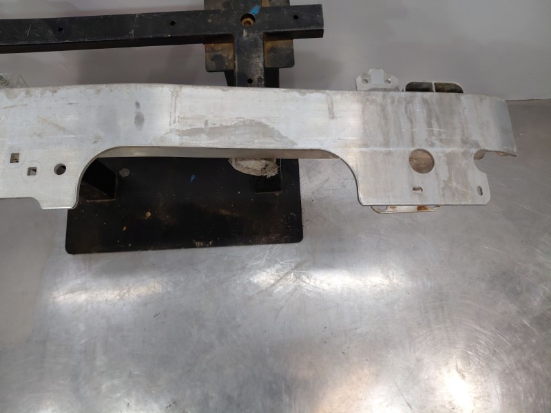 Recambio de refuerzo paragolpes delantero para opel mokka edition referencia OEM IAM   