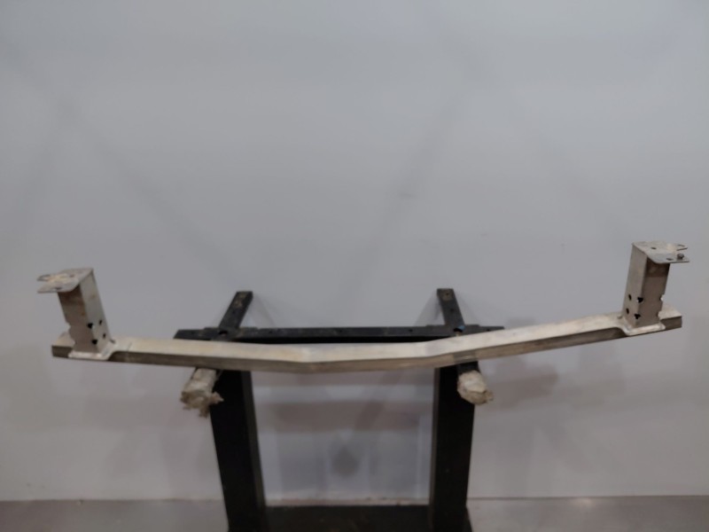 Recambio de travesaño inferior delantero para opel mokka edition referencia OEM IAM   