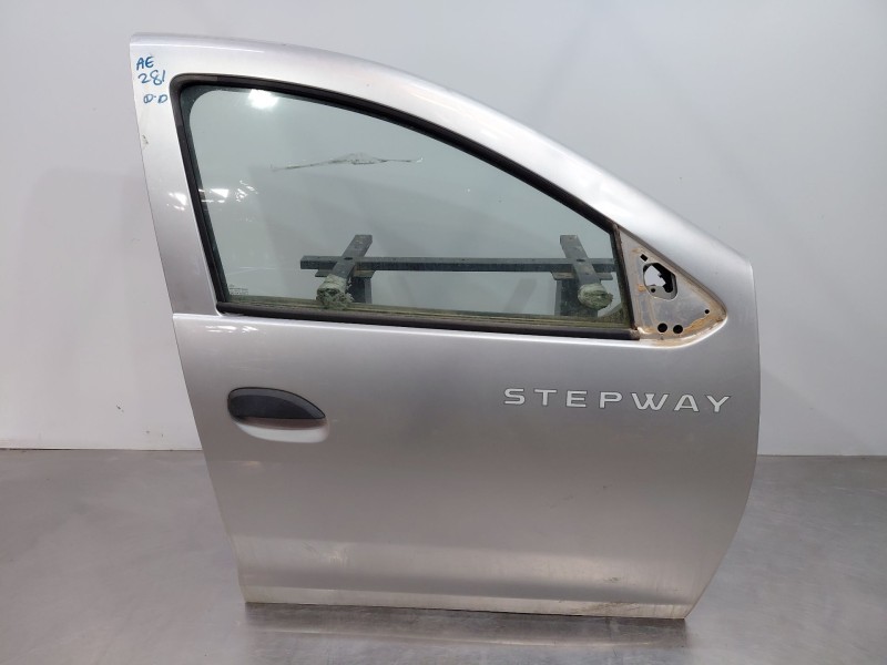 Recambio de puerta delantera derecha para dacia sandero ii (b8_) 1.5 dci referencia OEM IAM   
