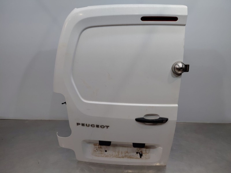 Recambio de puerta trasera izquierda para peugeot partner kasten active referencia OEM IAM   