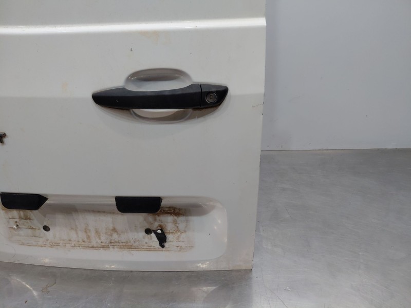 Recambio de puerta trasera izquierda para peugeot partner kasten active referencia OEM IAM   