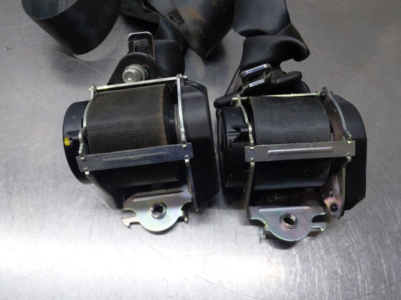 Recambio de kit airbag para dacia sandero essence referencia OEM IAM 985701142R  