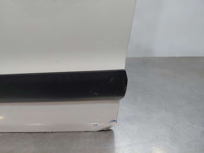 Recambio de puerta delantera izquierda para peugeot partner kasten active referencia OEM IAM   