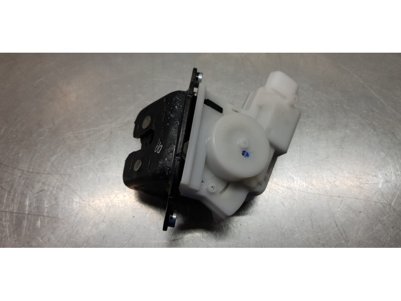 Recambio de cerradura maletero / porton para toyota corolla touring sports (e21) hybrid advance referencia OEM IAM 6935012250  
