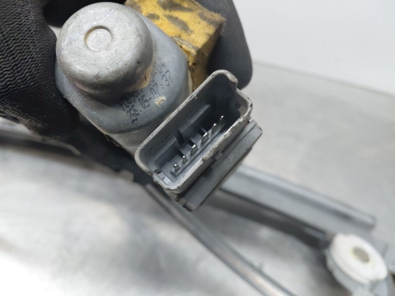 Recambio de elevalunas delantero izquierdo para opel tigra twin top cosmo referencia OEM IAM 93165970  