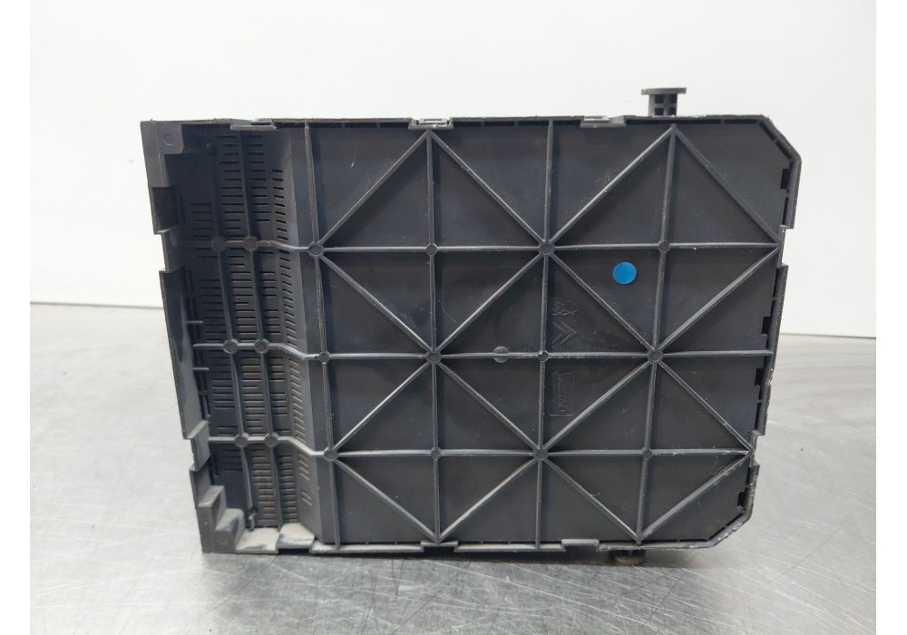 Recambio de caja reles / fusibles para fiat scudo furgoneta (270_, 272_) 2.0 d multijet referencia OEM IAM 9663798380  